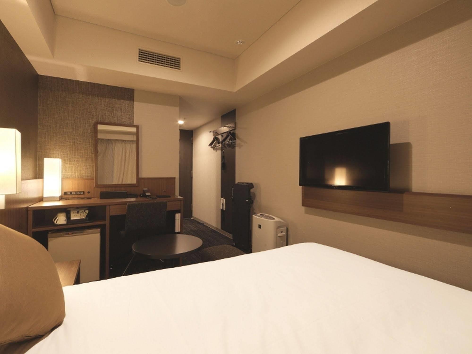 Hotel Ibis Styles Kyoto Shijo Zewnętrze zdjęcie
